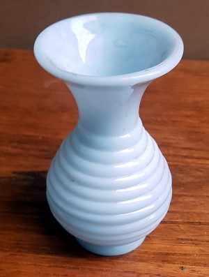 Biedermeierpressglas opak gedreht 840d Biedermeierpressglas opak gedreht 840d