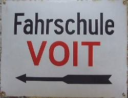 Emailleschild Fahrschule Voit 1d Emailleschild Fahrschule Voit 1d