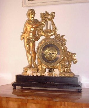 Empire Uhr1geschnitzt Harfe 1d Empire Uhr1geschnitzt Harfe 1d