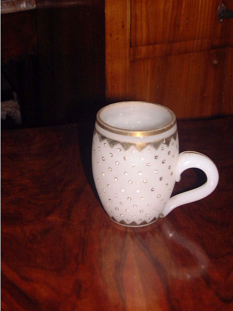 Becher1