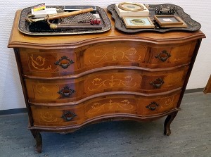 Kleine Stil Kommode Nussbaum Intarsien 29d Kleine Stil Kommode Nussbaum Intarsien 29d