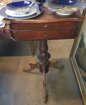 Wienerbarock Mahagoni Nähkästchen 2 Schübe Mittelfuss n 44d Wienerbarock Mahagoni Nähkästchen 2 Schübe Mittelfuss n 44d
